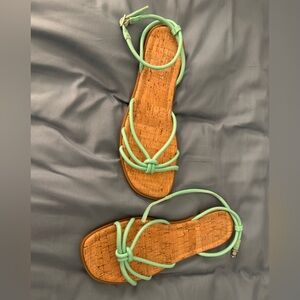 NWOT Nine West Boho Flat Sandals. Strappy Turquoise Close at Ankle. Sz 7